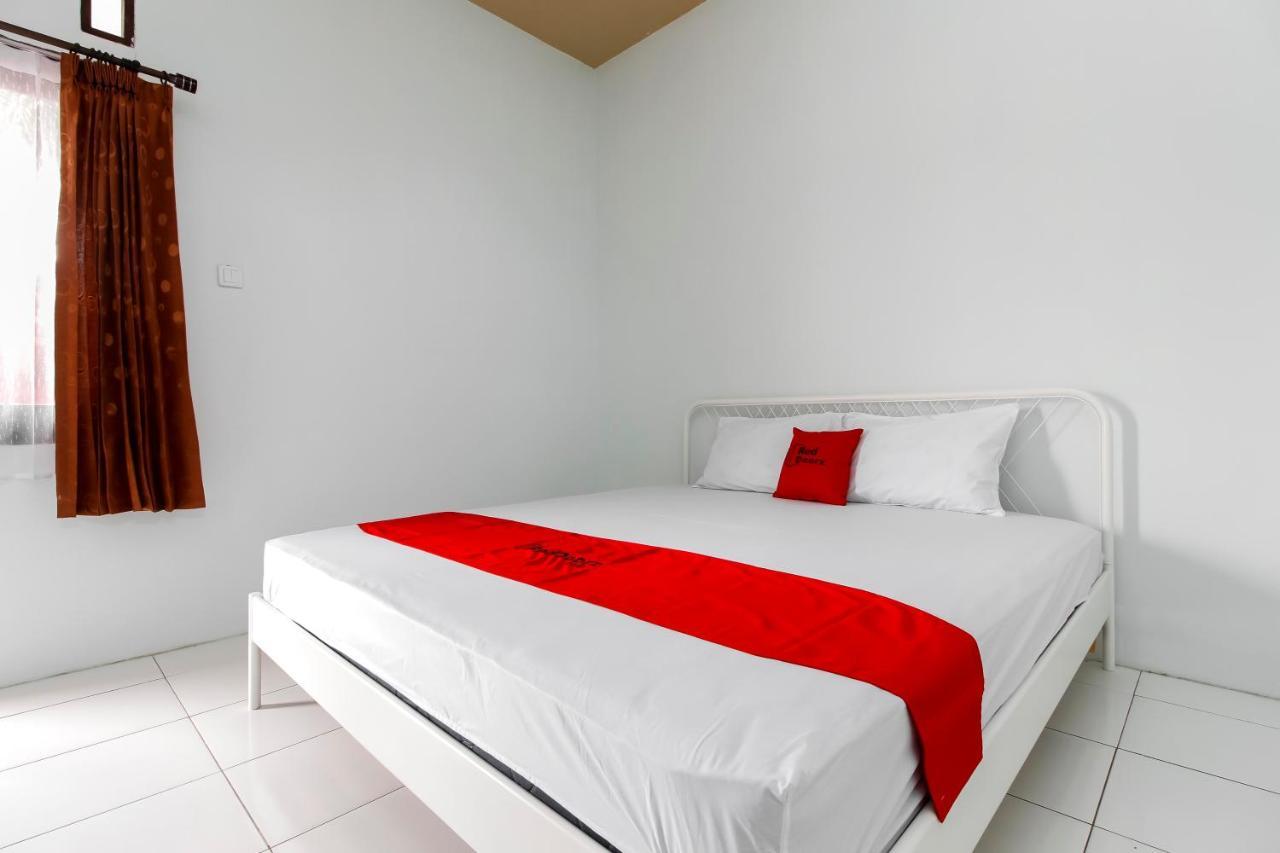 Hotel Reddoorz @ Jagakarsa 2 à Jakarta Extérieur photo
