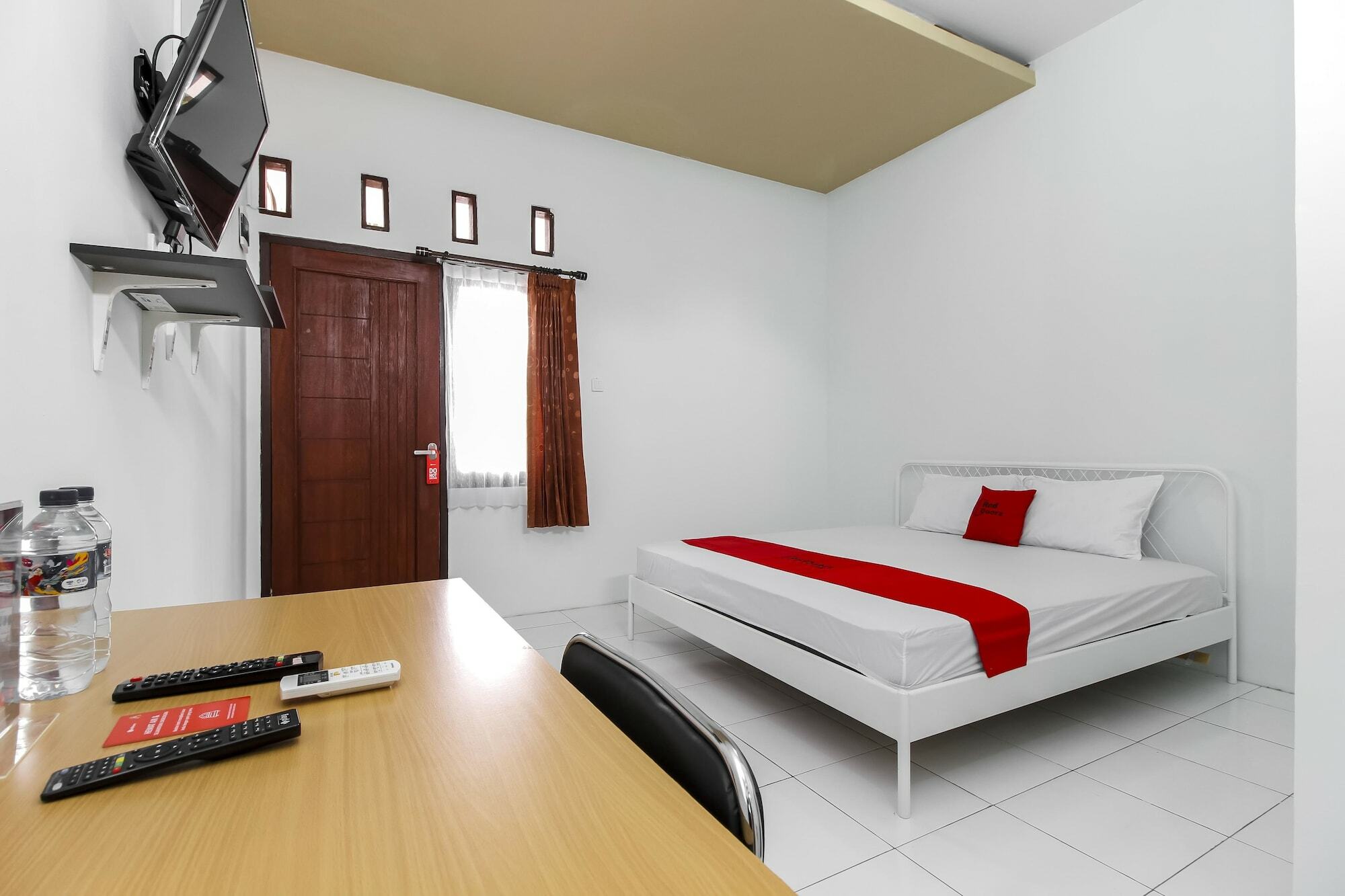 Hotel Reddoorz @ Jagakarsa 2 à Jakarta Extérieur photo